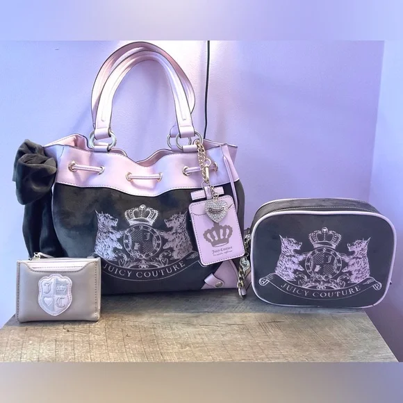 Juicy Couture Black and Pink Tote Set - Picture 11 of 13